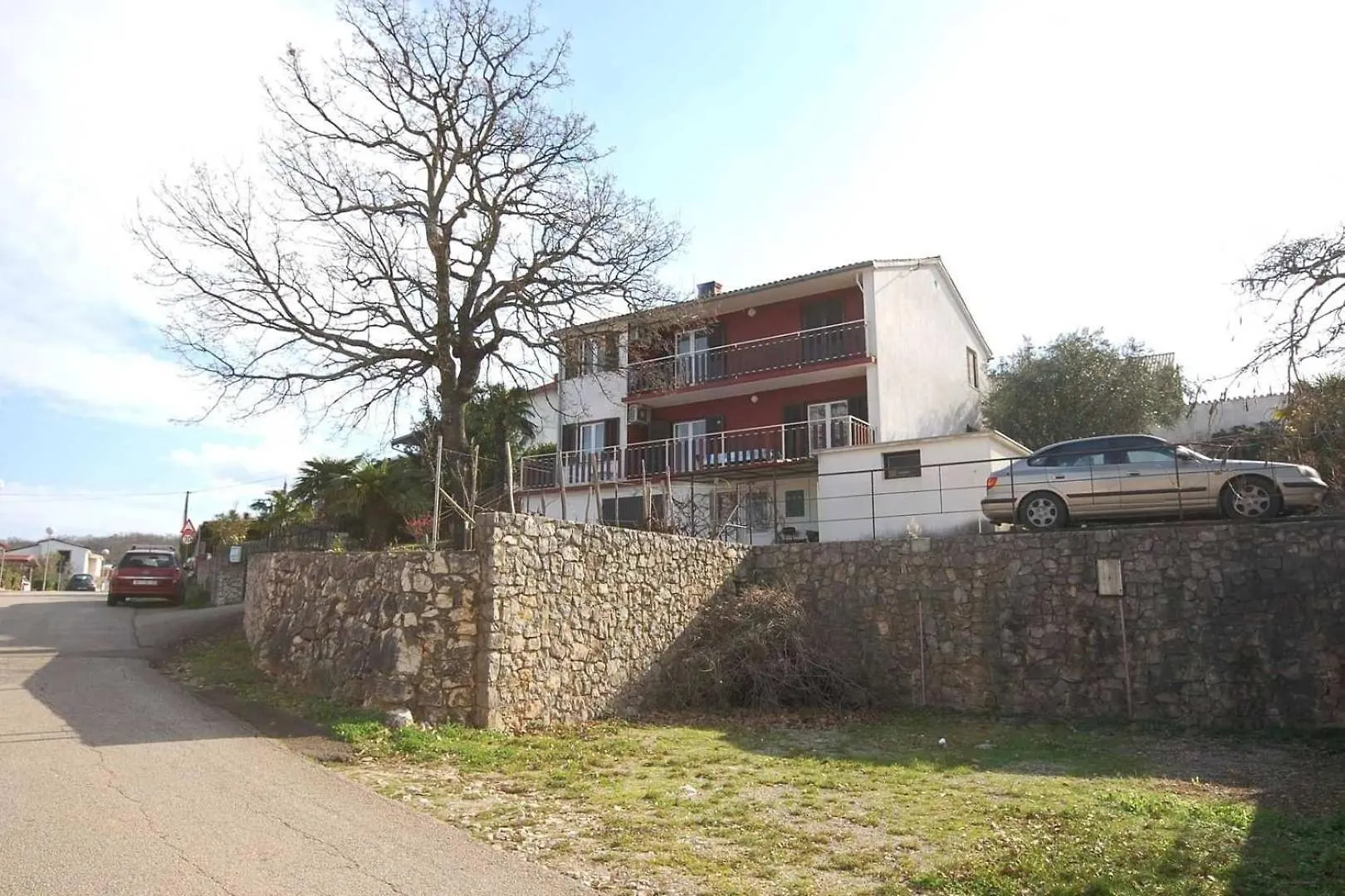 Apartments With A Parking Space Njivice, Krk - 21858  Njivice