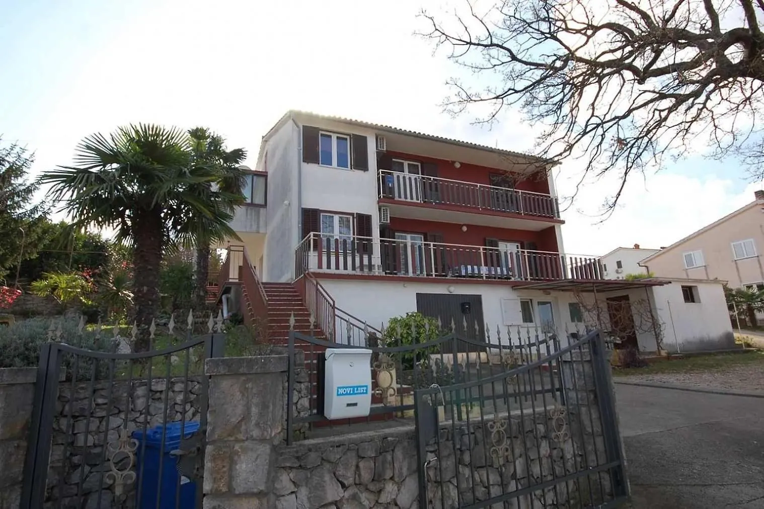 Apartments With A Parking Space Njivice, Krk - 21858